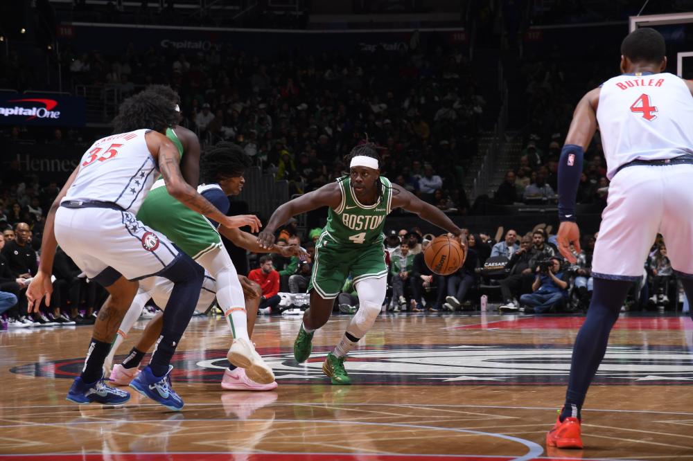 由前锋形成 由前锋形成